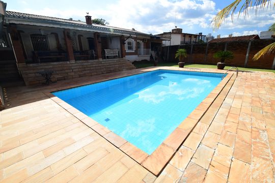 Piscina de casa à venda com 6 quartos, 700m² em Chácara Primavera, Campinas
