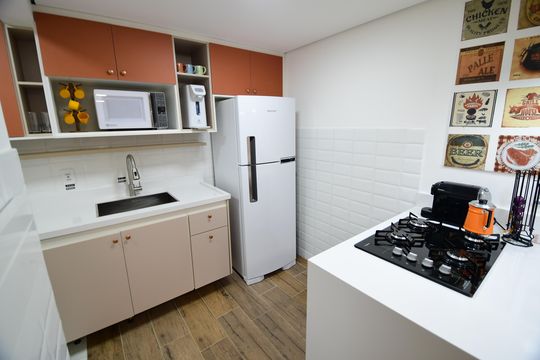 Cozinha de kitnet/studio para alugar com 1 quarto, 40m² em Cambuí, Campinas