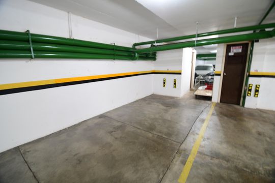 Garagem de kitnet/studio para alugar com 1 quarto, 40m² em Cambuí, Campinas