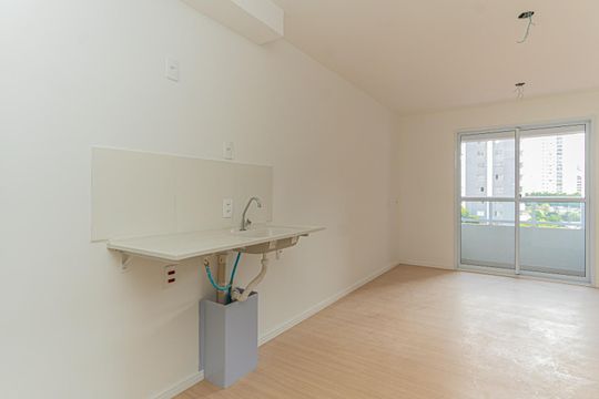 Cozinha de apartamento à venda com 1 quarto, 24m² em Itaim Bibi, São Paulo
