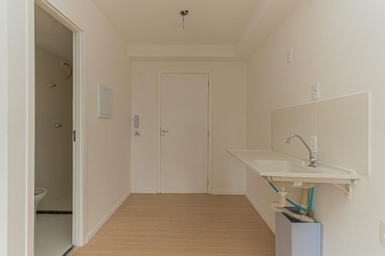 Cozinha de apartamento à venda com 1 quarto, 24m² em Itaim Bibi, São Paulo