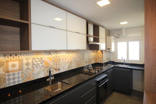Cozinha de apartamento à venda com 2 quartos, 90m² em Jardim Sabará, Porto Alegre