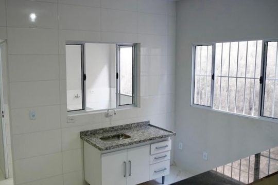 Cozinha de casa para alugar com 1 quarto, 50m² em São João, Guarulhos