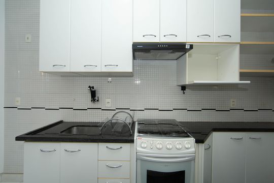 COZINHA de apartamento para alugar com 1 quarto, 45m² em Savassi, Belo Horizonte