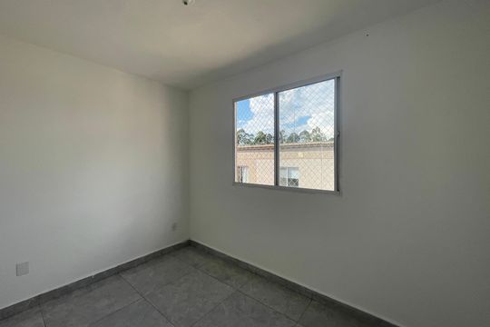 Quarto 2 de apartamento para alugar com 2 quartos, 39m² em Jardim Petropolis, Cotia