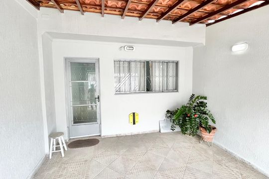 Garagem de casa à venda com 3 quartos, 110m² em Sítio do Morro, São Paulo