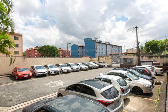 Área comum - Garagem de apartamento para alugar com 2 quartos, 56m² em Jardim Etelvina, São Paulo