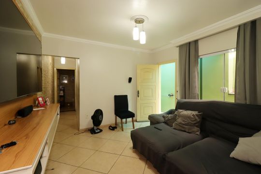 Sala de casa para alugar com 3 quartos, 300m² em Vila Mazzei, Santo André