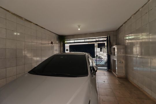 Garagem de casa para alugar com 3 quartos, 300m² em Vila Mazzei, Santo André