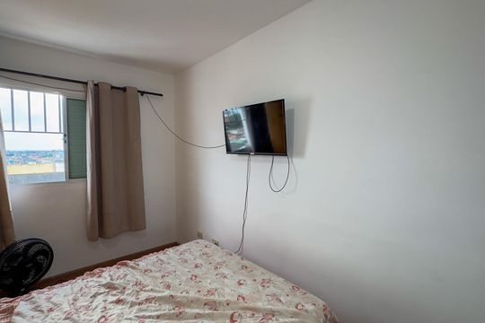 Quarto 1 de apartamento à venda com 2 quartos, 48m² em Jardim Iracema, São Paulo