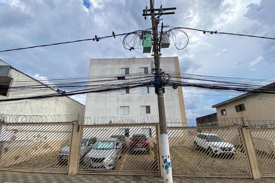 Fachada de apartamento à venda com 2 quartos, 48m² em Jardim Iracema, São Paulo