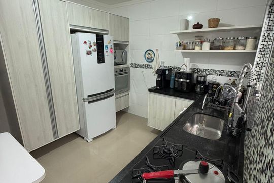 Cozinha de casa à venda com 2 quartos, 68m² em Jardim Paraiso, São Paulo