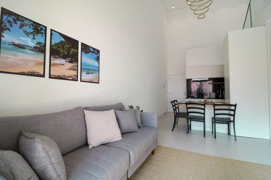 Apartamento para alugar com 2 quartos, 74m² em Jurerê, Florianópolis