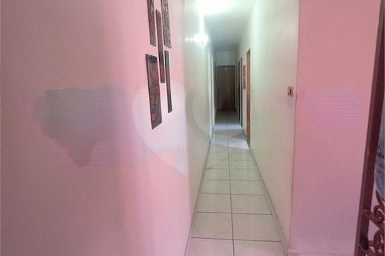 Casa à venda com 4 quartos, 150m² em Jardim Marisa, São Paulo