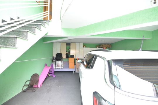 Garagem de casa à venda com 3 quartos, 150m² em Vila Constança, São Paulo