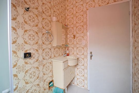 Banheiro de casa à venda com 3 quartos, 200m² em Vila Silvia, São Paulo