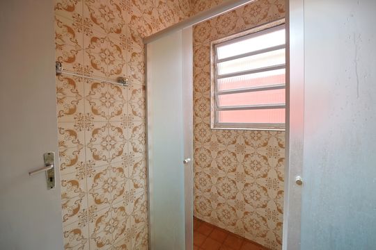 Banheiro de casa à venda com 3 quartos, 200m² em Vila Silvia, São Paulo