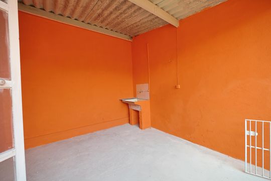 Edícula - Área de Serviço de casa à venda com 3 quartos, 200m² em Vila Silvia, São Paulo