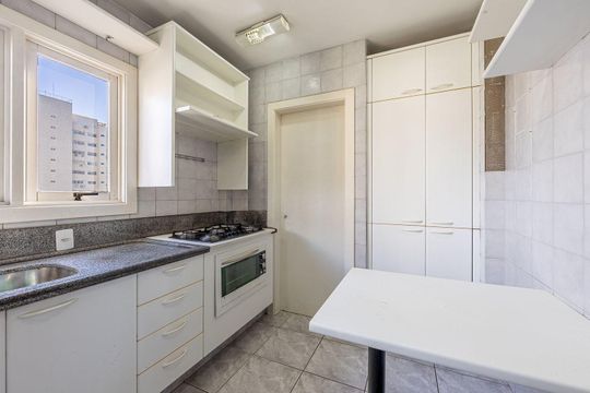 Cozinha  de apartamento para alugar com 4 quartos, 275m² em Bela Vista, Porto Alegre