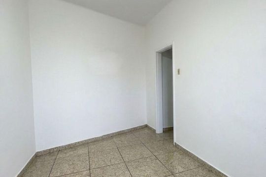 Quarto de apartamento à venda com 2 quartos, 49m² em Bonsucesso, Rio de Janeiro