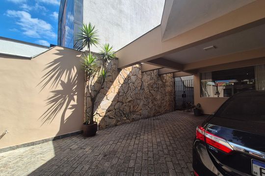 Garagem de apartamento para alugar com 3 quartos, 380m² em Santa Terezinha, Santo André