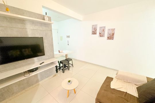 Sala de TV de apartamento para alugar com 2 quartos, 70m² em Santinho, Florianópolis