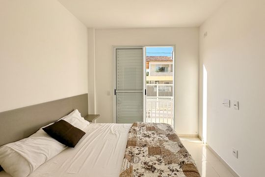 Suíte  de apartamento para alugar com 2 quartos, 70m² em Santinho, Florianópolis