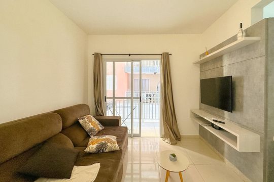 Sala de TV de apartamento para alugar com 2 quartos, 70m² em Santinho, Florianópolis
