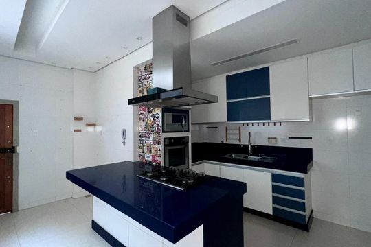 Cozinha de apartamento à venda com 3 quartos, 150m² em Centro, Belo Horizonte