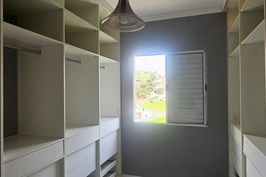 Quarto de apartamento para alugar com 2 quartos, 74m² em Jardim Coleginho, Jacareí