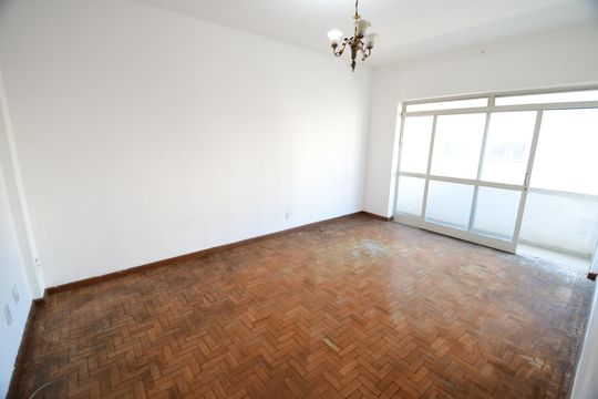 Apartamento à venda com 2 quartos, 75m² em Centro, Campinas