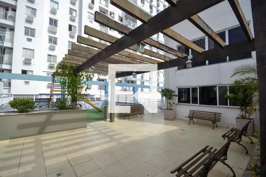 Área comum de apartamento para alugar com 2 quartos, 60m² em Centro, Nilópolis
