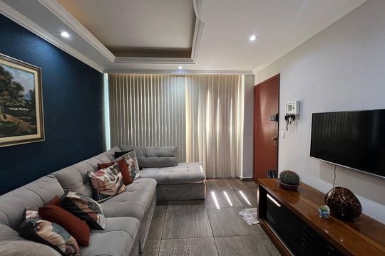 Sala de casa à venda com 3 quartos, 88m² em São João Batista, Belo Horizonte