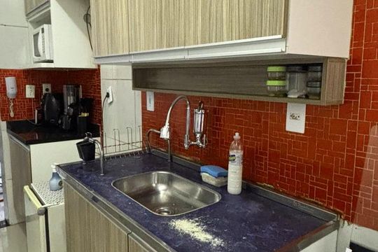 Cozinha  de apartamento à venda com 2 quartos, 48m² em Conjunto Habitacional Três Marias, São Bernardo do Campo