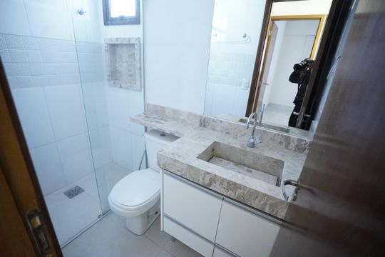 Apartamento para alugar com 2 quartos, 70m² em Setor Bueno, Goiânia