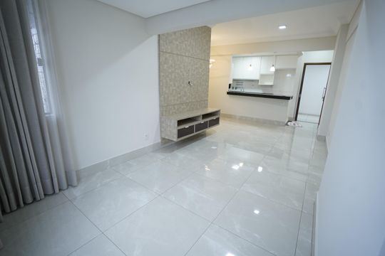 Apartamento para alugar com 2 quartos, 70m² em Setor Bueno, Goiânia