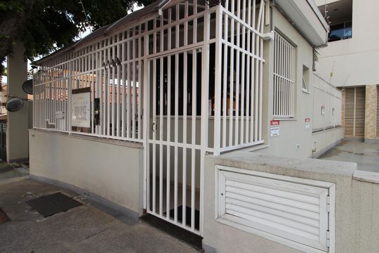 Portaria de apartamento para alugar com 2 quartos, 68m² em Parque Industrial, São José dos Campos