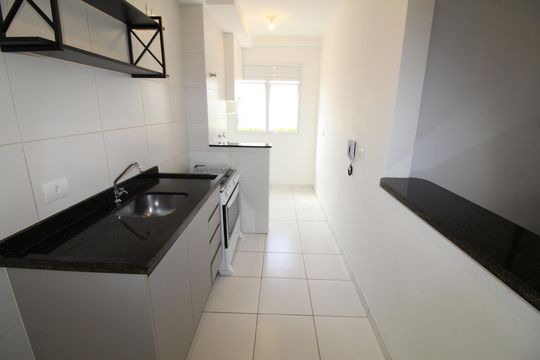 Cozinha de apartamento para alugar com 2 quartos, 68m² em Parque Industrial, São José dos Campos