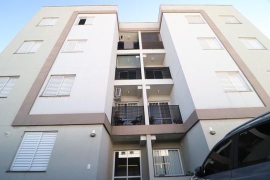 Fachada de apartamento para alugar com 2 quartos, 68m² em Viviane, Uberlândia