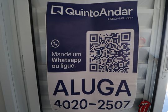 Plaquinha de apartamento para alugar com 2 quartos, 68m² em Viviane, Uberlândia