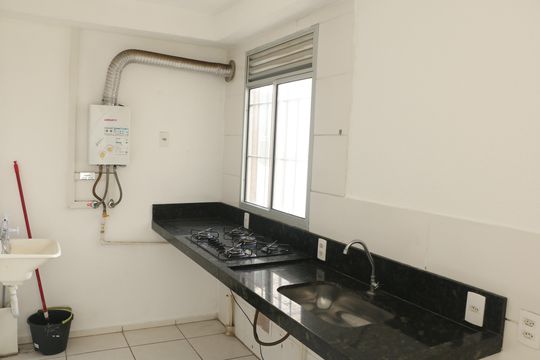 Cozinha de apartamento para alugar com 2 quartos, 43m² em Jardim da Posse, Nova Iguaçu
