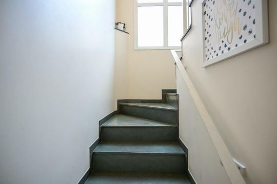 Escada de casa de condomínio à venda com 3 quartos, 168m² em Parque Assuncao, Taboão da Serra