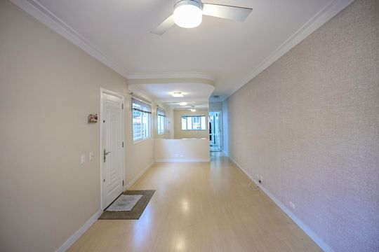 Casa de Condomínio à venda com 3 quartos, 168m² em Parque Assuncao, Taboão da Serra