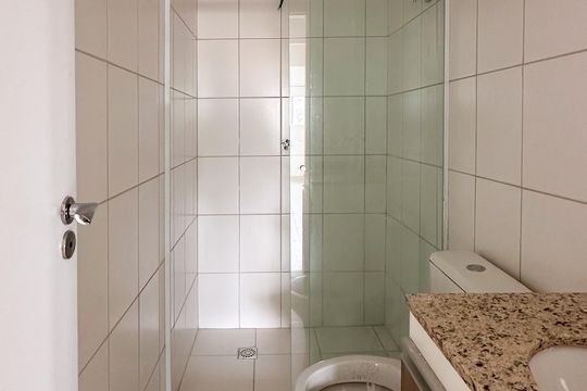 Banheiro Social de apartamento à venda com 2 quartos, 69m² em Vila Dusi, São Bernardo do Campo