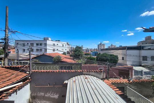Vista da sacada de casa à venda com 2 quartos, 160m² em Santa Efigênia, Belo Horizonte