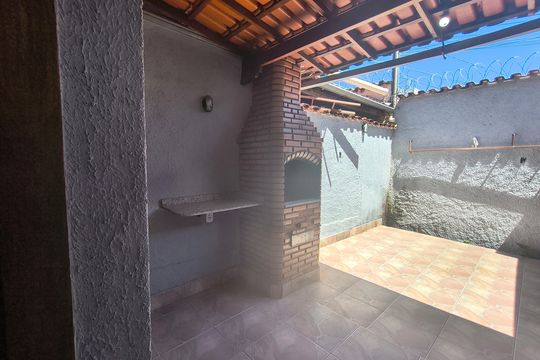 Área externa de casa à venda com 2 quartos, 160m² em Santa Efigênia, Belo Horizonte
