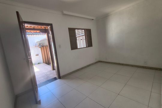 Quarto de casa à venda com 2 quartos, 160m² em Santa Efigênia, Belo Horizonte