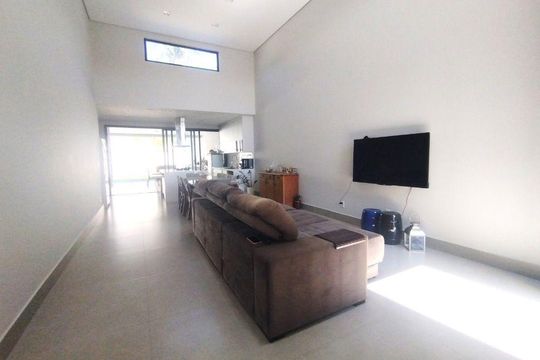 Casa à venda com 3 quartos, 230m² em Swiss Park, Campinas