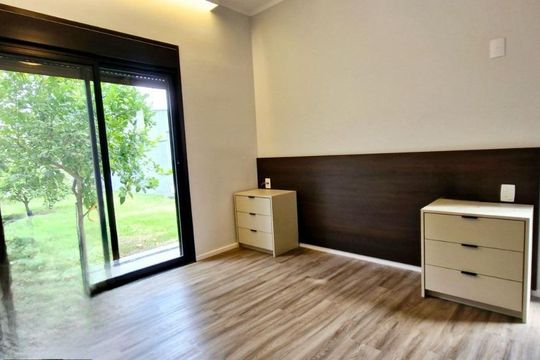 Casa de Condomínio à venda com 6 quartos, 400m² em Jardim Tereza Cristina, Jundiaí