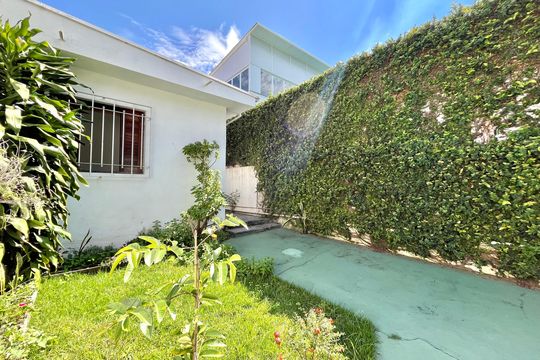 Quintal de casa para alugar com 3 quartos, 250m² em Vila Mascote, São Paulo